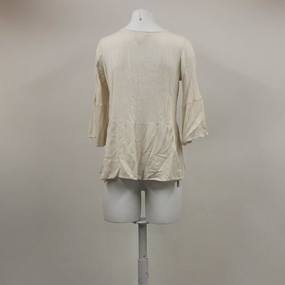 Mossimo  top - Picture 3 of 3